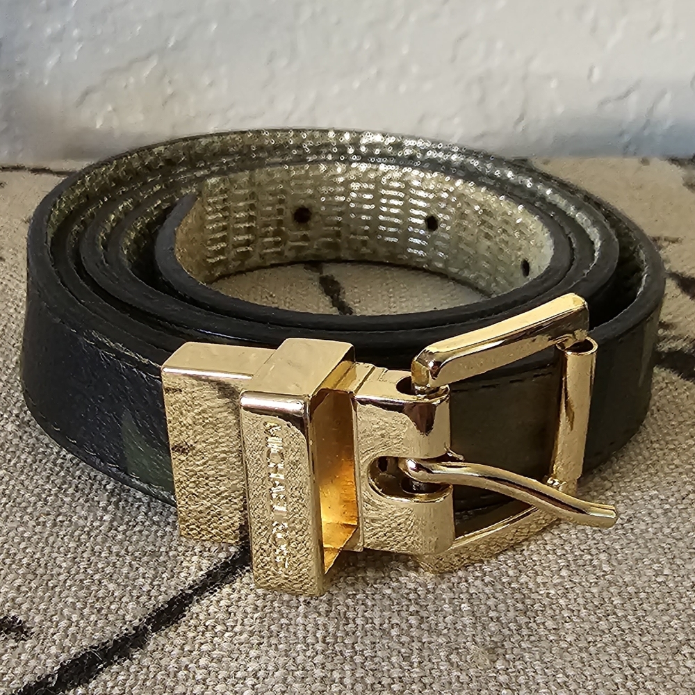 Michael Kors chaki belt